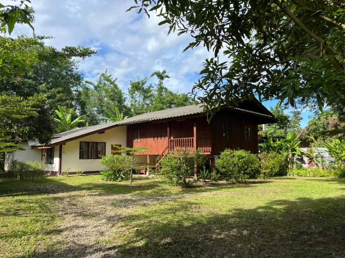 Brown House Chiangdao Hostel เชียงดาว ภายนอก รูปภาพ