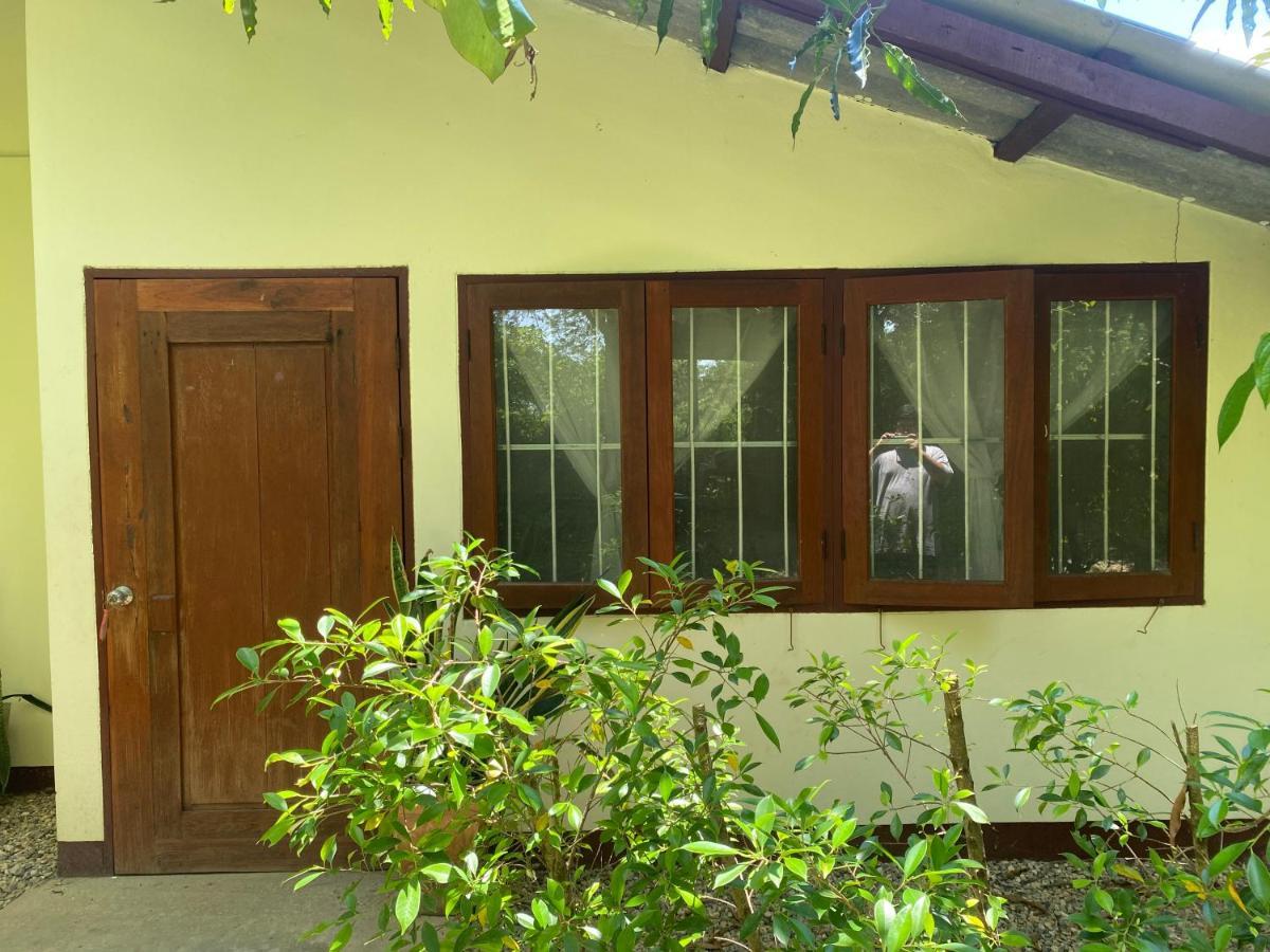 Brown House Chiangdao Hostel เชียงดาว ภายนอก รูปภาพ