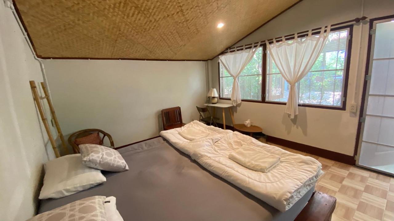 Brown House Chiangdao Hostel เชียงดาว ภายนอก รูปภาพ